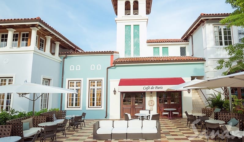 SANDALS SOUTH COAST - CAFE DE PARIS (1)